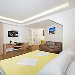 Appartamento Alos Center
