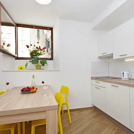 Apartment Alos Center