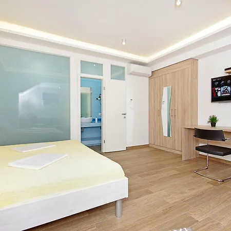 Alos Center Apartment *