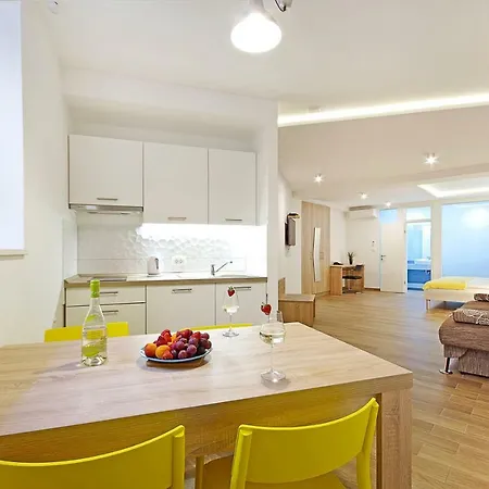 Alos Center Lejlighed